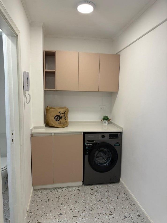 Tres ambientes con cochera, vista al mar. Mar del Plata