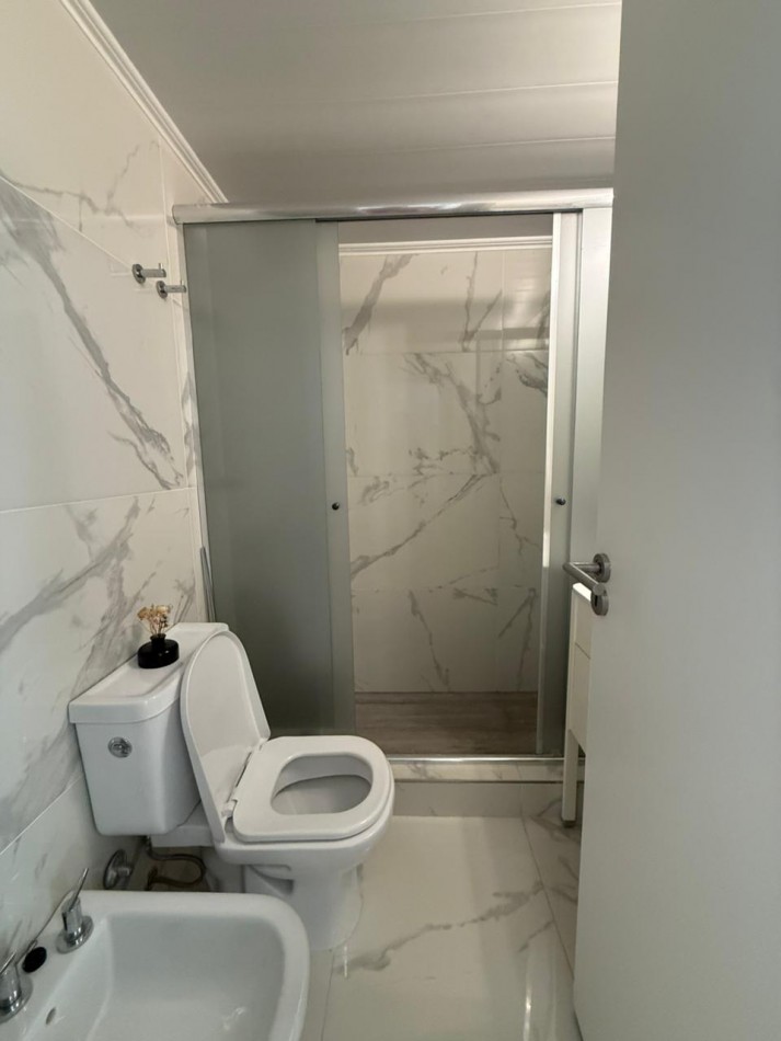 Departamento tipo duplex de 3 ambientes. Centro. Mar del Plata.