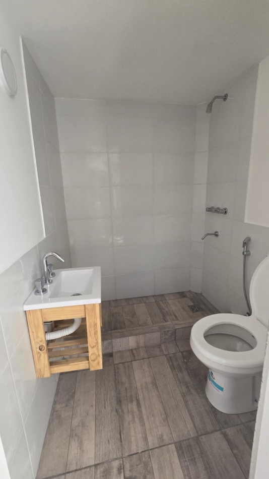 Duplex de 2 ambientes  A la calle en vereda de sol 