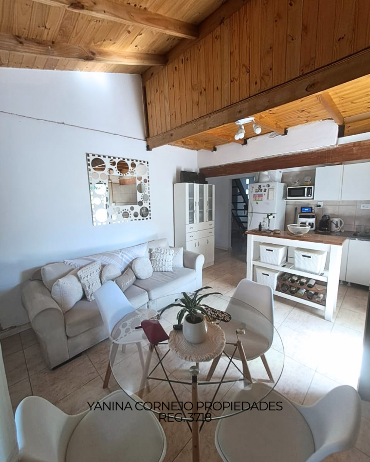 CHALET 5 AMBIENTES CON GARAGE