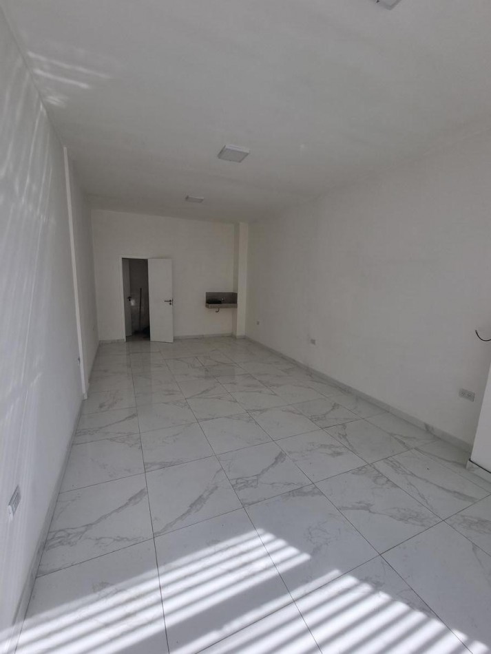 ¡Excelente Oportunidad de Inversion! Local Comercial a Estrenar Super Luminoso