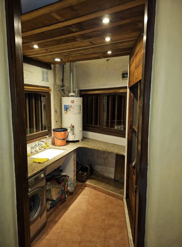 Venta Casa En Sierra De Los Padres Reciclada 4 Ambientes