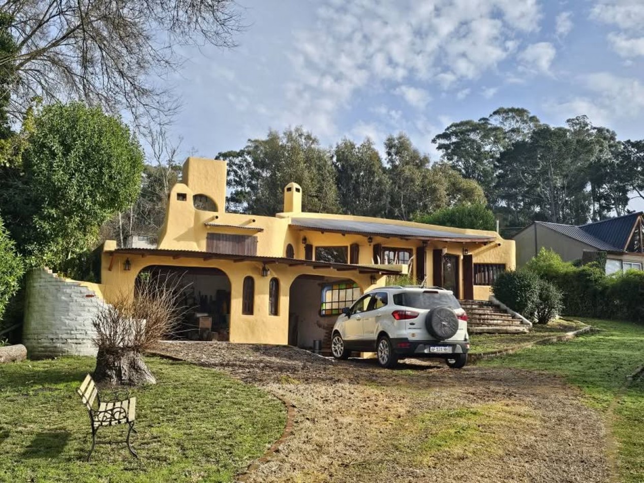 Venta Casa En Sierra De Los Padres Reciclada 4 Ambientes