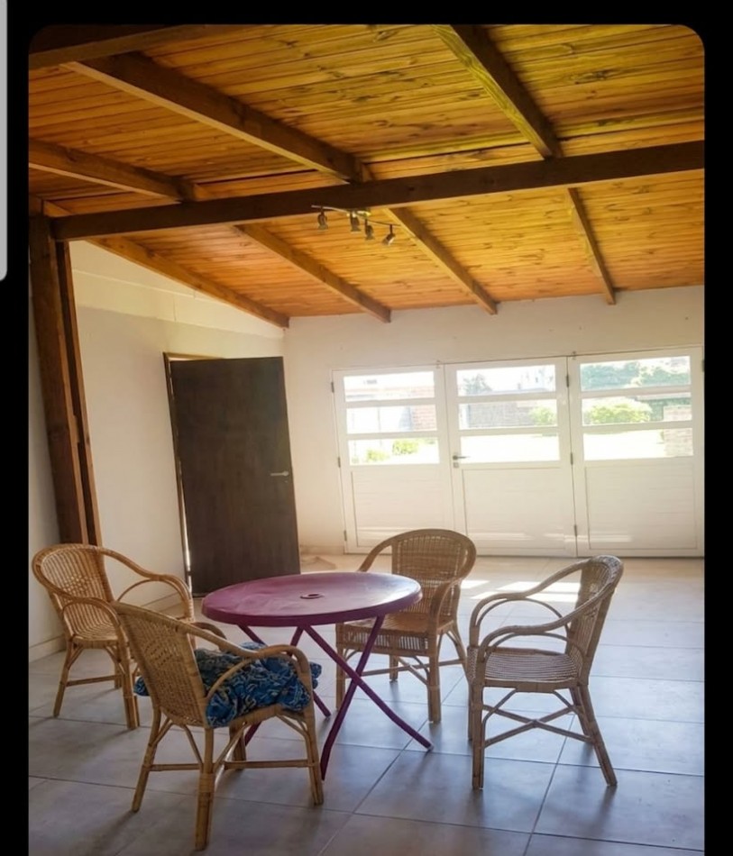 Venta Casa  4 Ambientes en Miramar