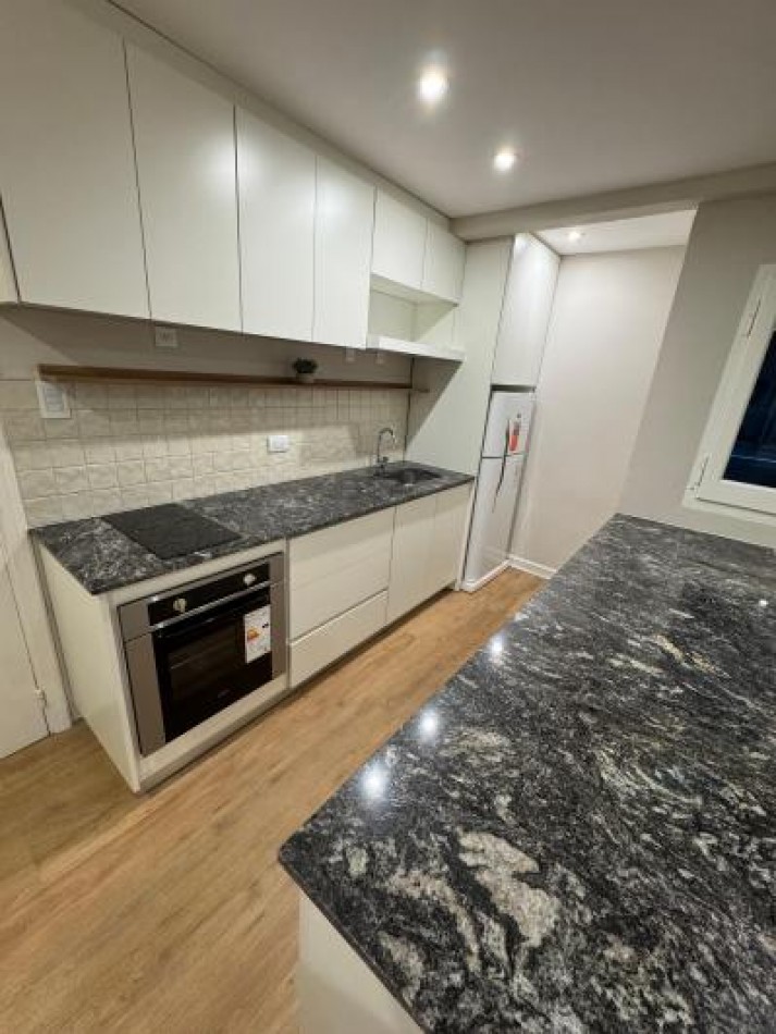 Venta Departamento 2 Ambientes A Una Cuadra Del Mar