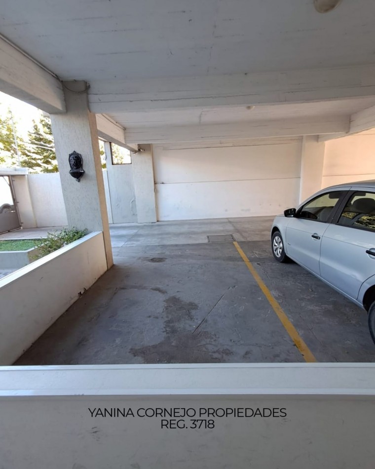 Departamento de 2 ambientes disposicion frente con balcon y cochera 
