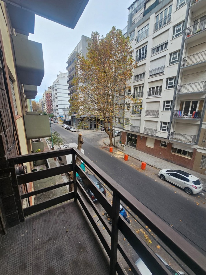 Dos ambientes en alquiler. Cerca de Guemes. Mar del Plata.
