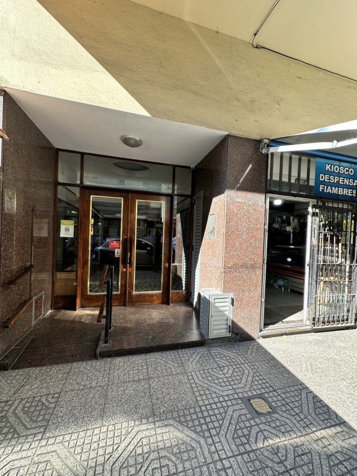 Venta departamento 2 ambientes centro