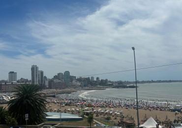 Departamento tres ambiente, vista al Mar. Guemes. Mar del Plata.